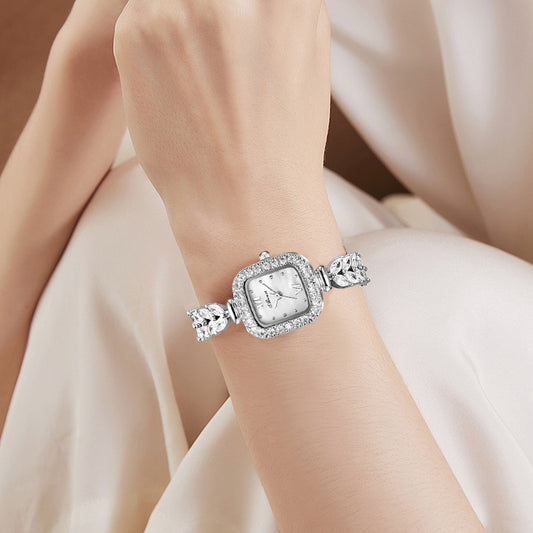 Temperament And Fully-jewelled Quartz Small Golden Spike Small Square Plate Watch